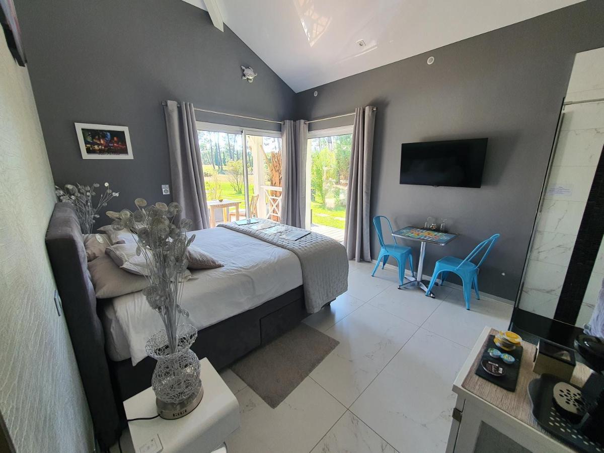 King Room Pool View